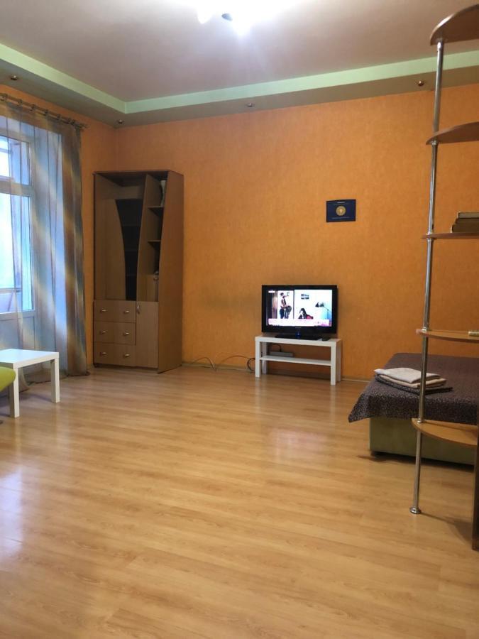 Квартира-Студия На Котляра Kharkiv Exterior photo